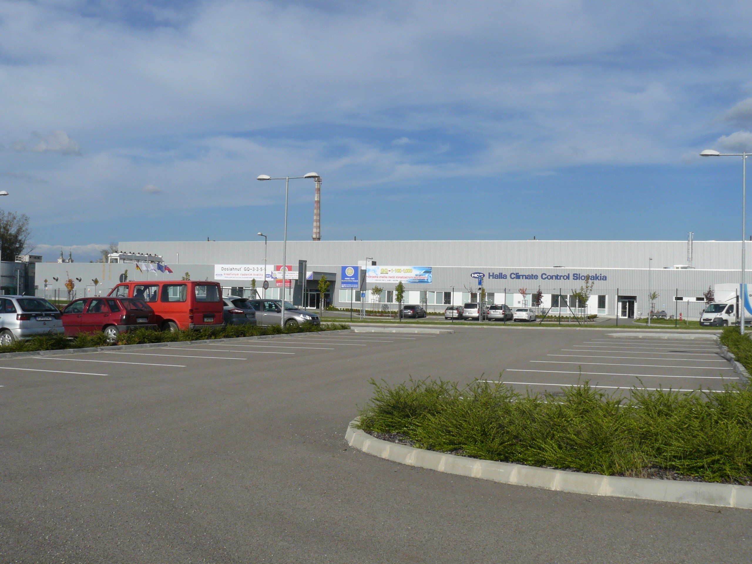 Výrobná hala Halla Climate Control Slovakia, s.r.o. - I. a II. Etapa, novostavba Ilava